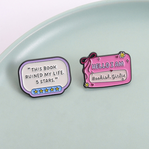 Cuốn sách này Hủy Hoại Cuộc sống của tôi 5 sao xem xét men pins Funny Câu lạc bộ cuốn sách Xin Chào tôi là bookish Girlie trâm cài ve áo huy hiệu đồ trang sức quà tặng - Product Image 1