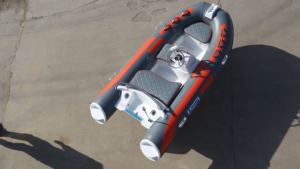 Bateau semi-rigide Ocean Master Patrol CE 3,3 m en Hypalon à coque en V profond, en fibre de verre, pour sport et navigation, modèle 330 - Product Image 3