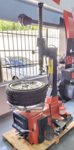 Máquina cambiadora de neumáticos Manual profesional Baohua, equipo esencial de reparación de automóviles para talleres de reparación de neumáticos, todas las series incluidas - Product Image 2