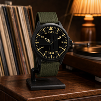 Montre à quartz pour homme avec boîtier en alliage, bracelet en nylon respirant tissé, montre-bracelet décontractée pour tous les jours