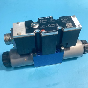 Original R901160386 4WRAE6E1-30-2X/G24K31/F1V แบบสัดส่วนพร้อมอุปกรณ์อิเล็กทรอนิกส์ในตัว มีสินค้าในสต็อก - Product Image 4