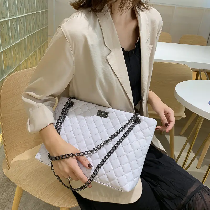 New fashion women handbags hand held one shoulder rhombus large capacity handbags