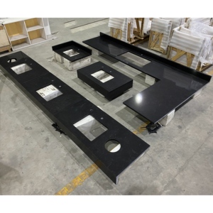 Losas de Cuarzo Negro Sintético con Vetas Doradas para Fabricación de Encimeras, Encimeras para Cocina y Baño - Product Image 1