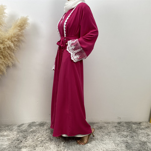 Abaya Abierta de Tela Nida Premium para Mujeres Musulmanas, con Ribete de Encaje Blanco y Diseño de Bolsillos, para Primavera/Verano (1405) - Product Image 4