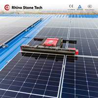 Robot de nettoyage automatique à double tête, alimenté par batterie, pour panneaux solaires, avec fonction de lavage à l'eau et de nettoyage à sec