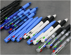 <span class=keywords><strong>Penna</strong></span> a Sfera Multicolore a <span class=keywords><strong>4</strong></span> <span class=keywords><strong>Colori</strong></span> con Logo Personalizzato, Design Elegante, Campioni Gratuiti all'Ingrosso, Promozionale, in Plastica, a Tema Unicorno - Product Image 4