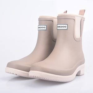 Bottes de pluie basses à la mode pour femmes avec doublure en néoprène qui se vendent bien - Product Image 2