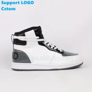 Kustom kulit paten kualitas tinggi hitam dan putih tinggi atas desain baru tren sepatu kasual logo kustom sneakers pria