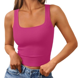 Vente en gros de débardeurs côtelés courts à col carré pour femmes, sans manches, pour l'été et l'entraînement, collection 2025 - Product Image 1