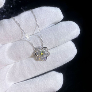 Joyería de moissanita de boda de Plata de Ley 925 de alta calidad, collares de moissanita de pétalos giratorios de 0,5 quilates para mujer - Product Image 3