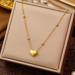 Venta al por mayor VEROMCA dijes de acero inoxidable Simple letra en forma de corazón cuadrado gota de agua arco corazón 18K chapado en oro collar de boda - Product Image 1