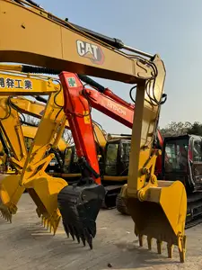 中古ハンドCAT313掘削機低価格、強力なパワー、全体的な軟鋼設計。中古CATショベル