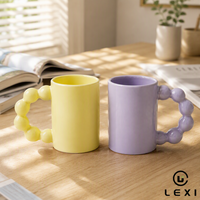 Mug à café en céramique avec poignée sphérique, jaune pastel, lavande, glaçure brillante, 260 ml, logo personnalisé, couleur moderne, pour la maison, vente en gros