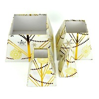 Hochwertige handgemachte Schokolade Geschenk box Hübsche Baumform Weihnachten Sweet Flower Boxes Benutzer definierte Candy Verpackung Pyramid Food Box