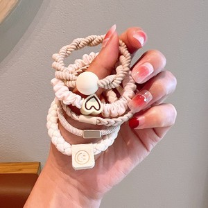 Ensemble de chouchous <span class=keywords><strong>élastique</strong></span>s tressés <span class=keywords><strong>avec</strong></span> cœur et smiley, à lacets, marron et noir, simples et tendance, adaptés à un usage quotidien pour femmes - Product Image 3
