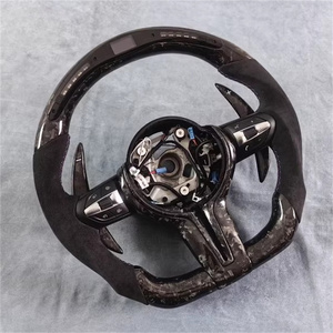 Volante Deportivo Personalizado de Fibra de Carbono y Cuero para Serie 1 F30/F31/F32/F20/E90/E92/E60/E71/E70/M3/M4/M5/M6 con Luces LED - Product Image 4