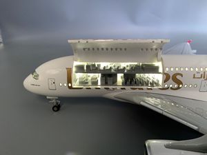 47cm quy mô 1:160 máy bay trong nhà mô hình A380 với thiết bị hạ cánh <span class=keywords><strong>Emirates</strong></span> Air A380 Máy bay mô hình 47cm với cửa sổ mở/đèn LED - Product Image 5