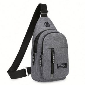 Sac bandoulière sport étanche pour homme avec trou pour écouteurs et logo personnalisé – Sac de poitrine pour homme - Product Image 4