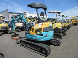 Mini-excavatrice Kubota d'occasion 2009, 3 tonnes, 90% neuve, mode 3, excavatrice à balayage zéro, importée du Japon - Product Image 6