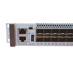 Commutateur réseau d'entreprise C9500-48Y4C-A/E C9500 48 ports X 1/10/25G 4 ports 40/100G - Product Image 2