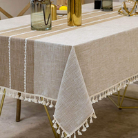Nappe de table en lin de luxe avec pompons brodés, motif rayé blanc et gris, couverture décorative pour table basse, nappe unie ornée