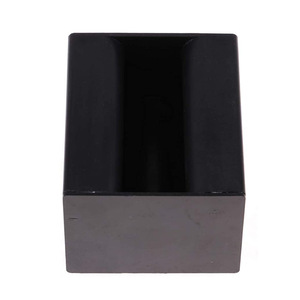 Caja de plástico con asa cuadrada para tabla de SUP, fácil de transportar, accesorio en negro y blanco - Product Image 5
