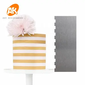 Peine decorativo con logotipo personalizado, utensilios de cocina para repostería, raspador de pastel de acero inoxidable, muestra gratis AK