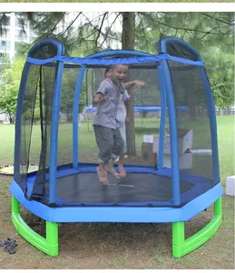 Trampolin jaring keselamatan tahan Uv, trampolin anak taman bermain lembut dengan dukungan keamanan