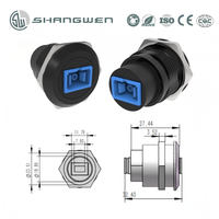 Connecteur femelle pour panneau de montage de fibre optique SC, boîtier en alliage de zinc moulé sous pression, structure rivetée, noyau interne en PA66