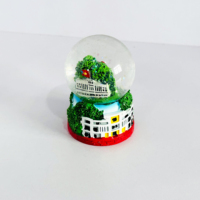 Promotion d'usine 3 D résine verre boule à neige Souvenir personnalisé artisanat Statue voiture décor à la maison cadeaux pour enfants