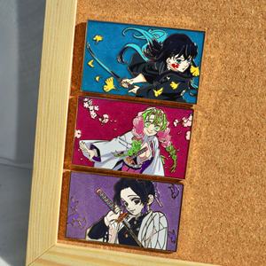 Demon Slayer estilo japonés Metal esmalte insignia mariposa Ninja Miri broche negro niquelado mochila escolar accesorio Pin - Product Image 1