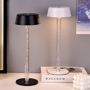 Restaurant Art Décoration intérieur Tactile Gradateur LED Luxe Alliage d'Aluminium LED Lampe de Bureau Sans Fil <span class=keywords><strong>avec</strong></span> Abat-Jour - Product Image 1