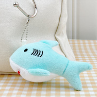 JAMELIN Porte-clés sac à dos requin de simulation 10 cm, jouet en peluche requin, pendentif porte-clés animal marin, pour machine à grue