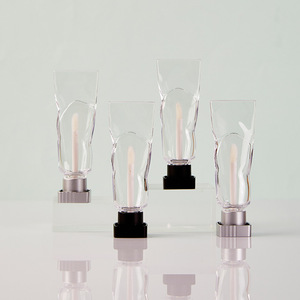 Tubes cosmétiques transparents de haute qualité avec applicateur de précision pour le blush liquide d'huile de lèvre de brillant à lèvres - Product Image 4