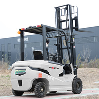 Chariot élévateur électrique au lithium-ion de 2,5 tonnes avec cabine complète et chauffage, chariot élévateur alimenté par batterie pour utilisation en entrepôt frigorifique Powston