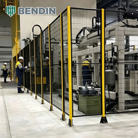 Clôture de sécurité en métal robuste pour robots industriels avec protection durable pour la protection des machines d'atelier