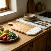Plateau de service rectangulaire en marbre blanc et bois d'acacia avec poignée pour la cuisine – Idéal pour les charcuteries et fromages (vente en gros)