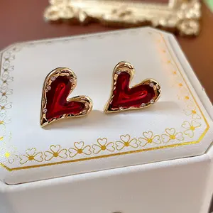 Hot Sale Simple Gold Red Zircon Heart Earrings for Women Sweet Love Stud Earrings Clip Party Girl Fashion Accessories Jewelry