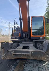 Pelle sur roues Doosan DX210 d'occasion de 21 tonnes à faible durée de travail Machines de creusement d'occasion fiables à vendre ripper isuzu kohler - Product Image 4
