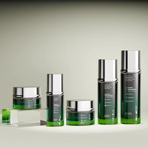 Ensemble <span class=keywords><strong>de</strong></span> soins cosmétiques <span class=keywords><strong>de</strong></span> luxe en verre carré, comprenant un flacon pompe pour <span class=keywords><strong>toner</strong></span> et une pot à crème pour le visage. - Product Image 2