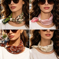 Écharpe-col tendance à boucle magnétique en perles, en satin lisse imitation soie, petit carré floral, accessoire de cou pour femme
