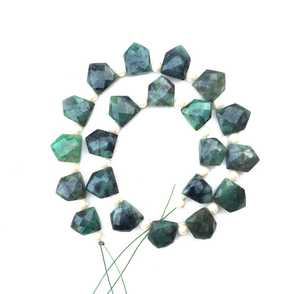 ลูกปัดทรงห้าเหลี่ยมเพชรพลอยมรกตสีเขียวธรรมชาติ1เส้นลูกปัด Briolette แบบ DIY ขายส่ง - Product Image 4