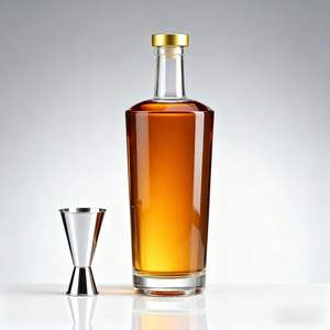 Botella de Vidrio Cilíndrica de <span class=keywords><strong>750</strong></span> ml Personalizada de Fábrica con Tapón de Goma y <span class=keywords><strong>Sello</strong></span> Dorado para Licores Premium (Vodka, Whisky, Tequila) - Product Image 1