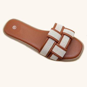 Summer New Style Casual Slip-on Outdoor Durable Women's Sandals in Hot Sale Lightweight Women's Sandals and slippers - Product Image 4