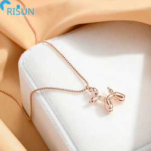 Vente en gros Collier en acier pour ballons enfantins et chiots Chaîne 3D avec accessoires Pendentif Logo personnalisé Porte-clés en émail pour chiens ballons - Product Image 4