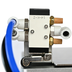 Coupe-tuyau pneumatique de bureau 20-35 pièces/min - Ajusteur de tube à changement rapide pour emballage de flacons pulvérisateurs PME - Product Image 5