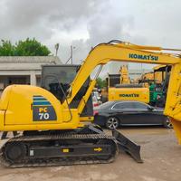 Excavatrice compacte KOMATSU PC70-8 modèle 2024 de 7 tonnes avec moteur et transmission pour une puissance maximale, une précision de creusement et une efficacité élevée