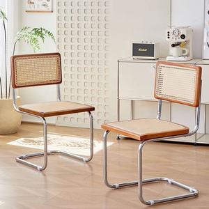 Offres promotionnelles : Chaises de <span class=keywords><strong>salle</strong></span> à <span class=keywords><strong>manger</strong></span> en rotin avec dossier en canne et pieds en acier inoxydable, design nordique, mobilier de maison - Product Image 3