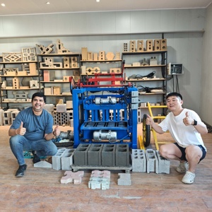 受欢迎的4-35半自动水泥砌块机，用于建设项目，具有高生产率的制砖机 - Product Image 6