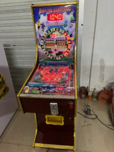 Juego de <span class=keywords><strong>pinball</strong></span> de <span class=keywords><strong>arcade</strong></span> de 5 bolas para adultos, máquina de juego de <span class=keywords><strong>pinball</strong></span> que funciona con monedas para patio interior, gran oferta - Product Image 3
